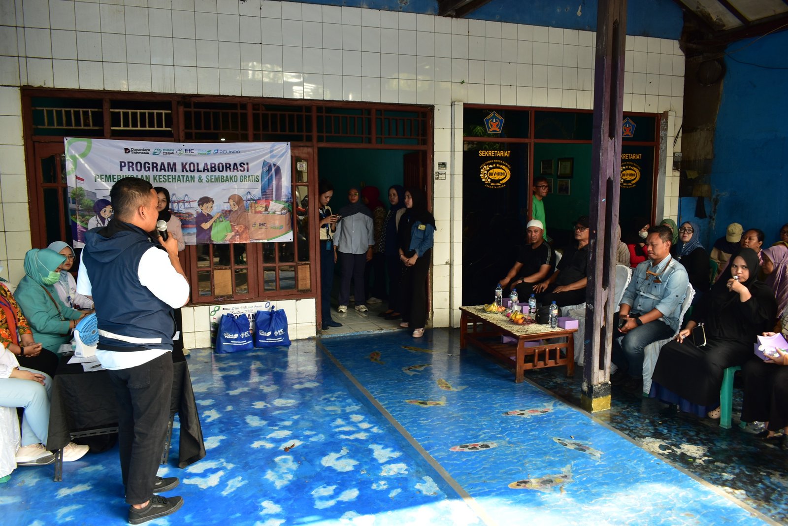 Pelindo Regional 2 Tanjung Priok Gelar Pemeriksaan Kesehatan Gratis dan Salurkan 235 Paket Sembako bagi Masyarakat Kecamatan Koja 3 IMG 20260709 WA0035